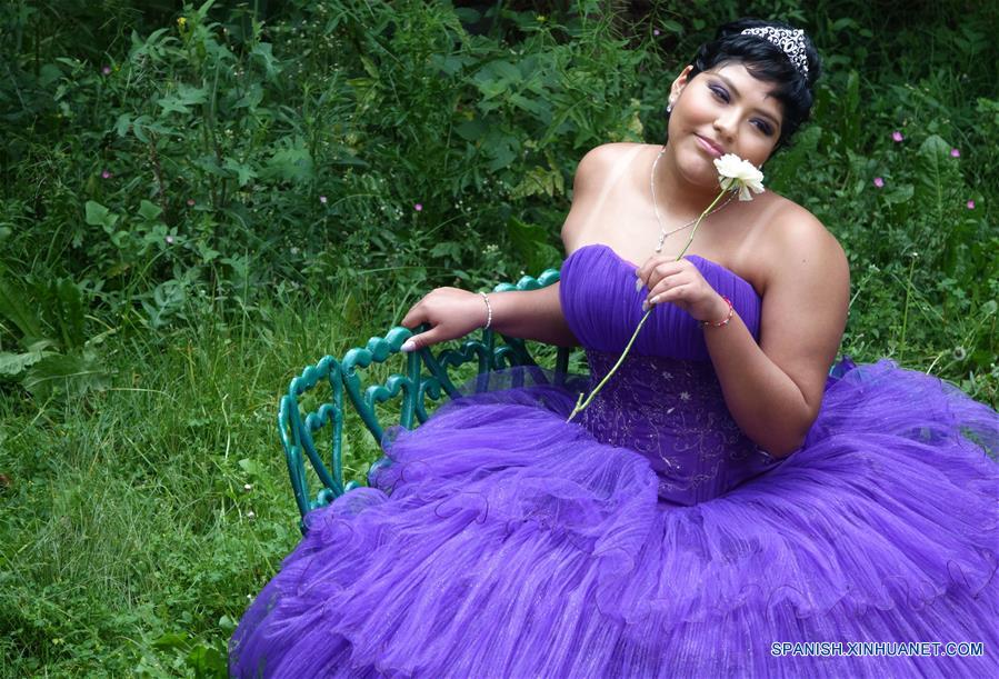 MEXICO-CIUDAD DE MEXICO-HOSPITAL-QUINCEA&Ntilde;ERAS