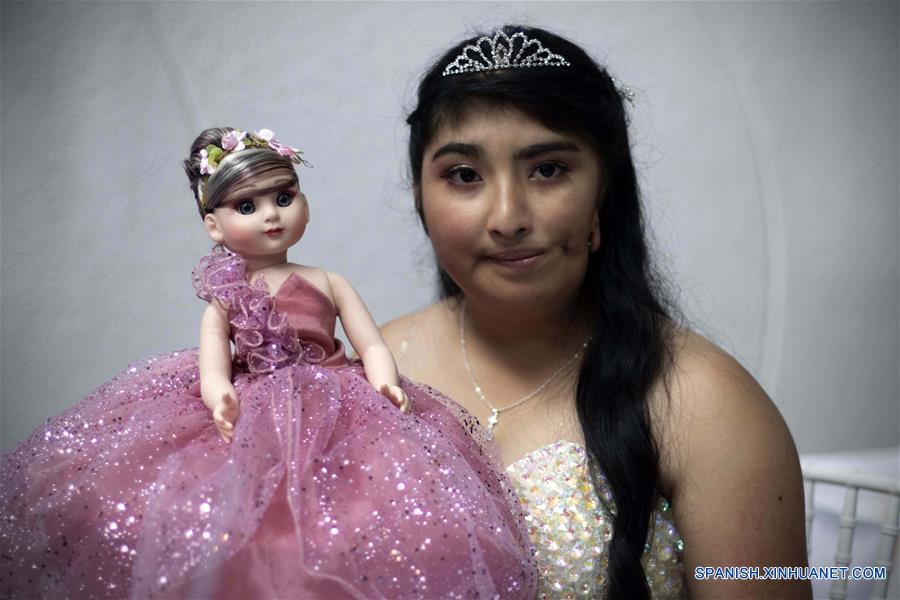 MEXICO-CIUDAD DE MEXICO-HOSPITAL-QUINCEA&Ntilde;ERAS