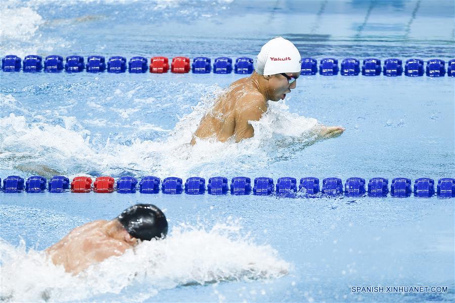 （体育）（4）游泳——世界杯：闫子贝获男子50米蛙泳冠军