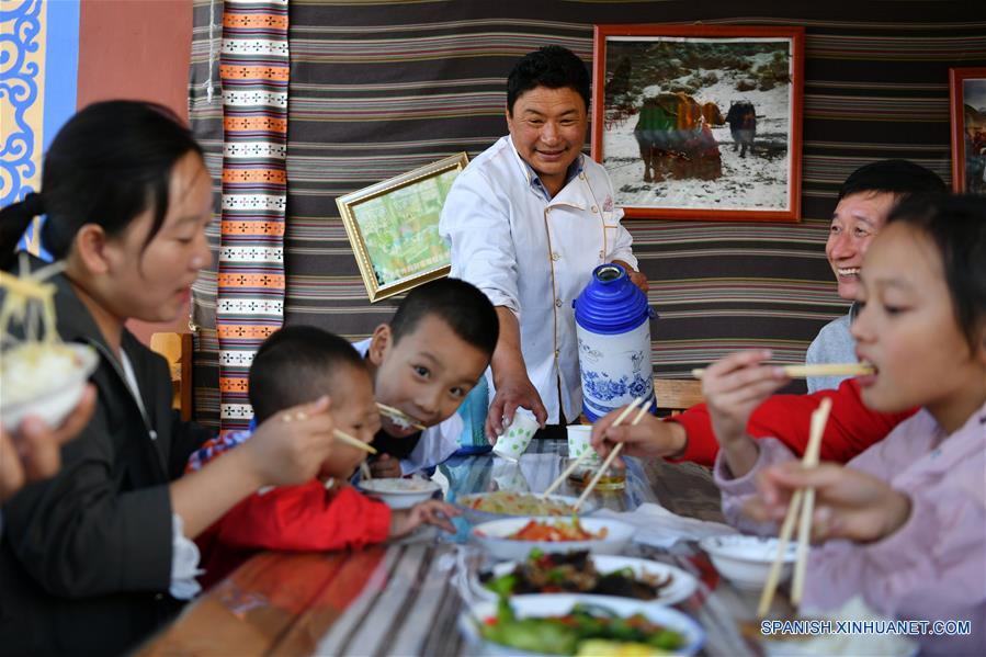CHINA-GANSU-TURISMO