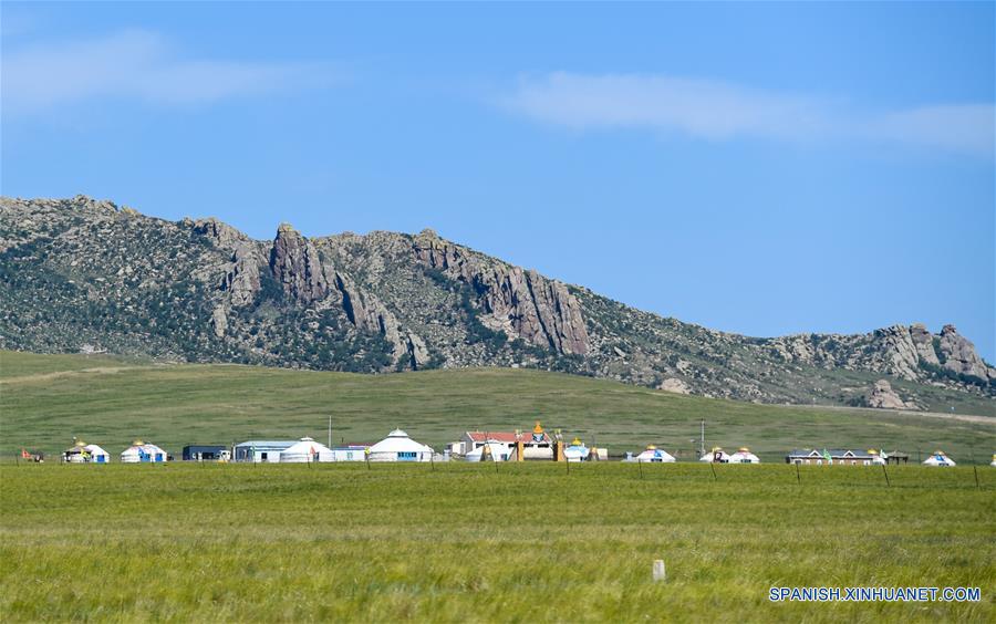 CHINA-XILINGOL-PASTIZAL