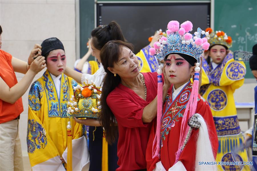 CHINA-HEBEI-VACACIONES