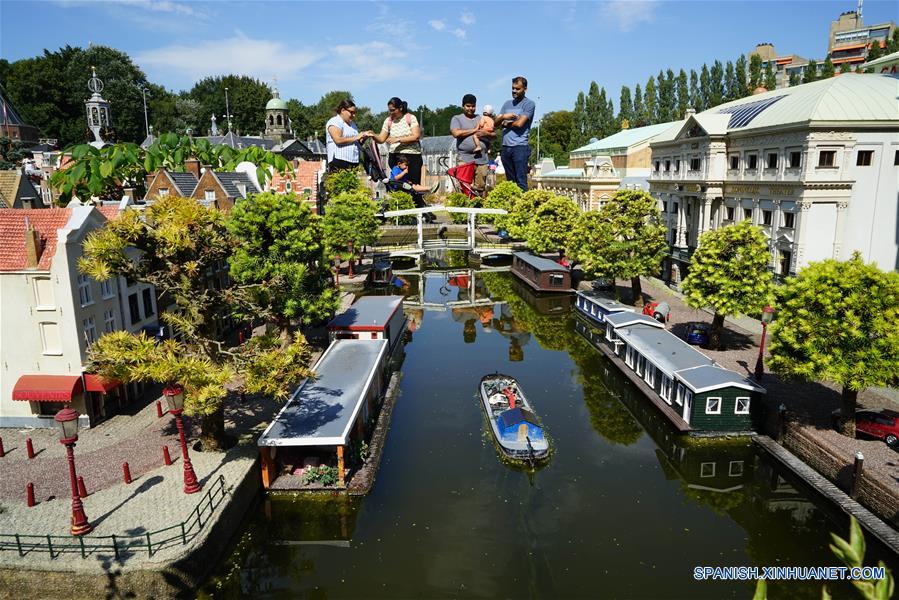 HOLANDA-LA HAYA-PARQUE MADURODAM