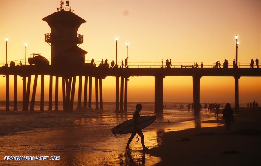 EEEUU-CALIFORNIA-ATARDECER