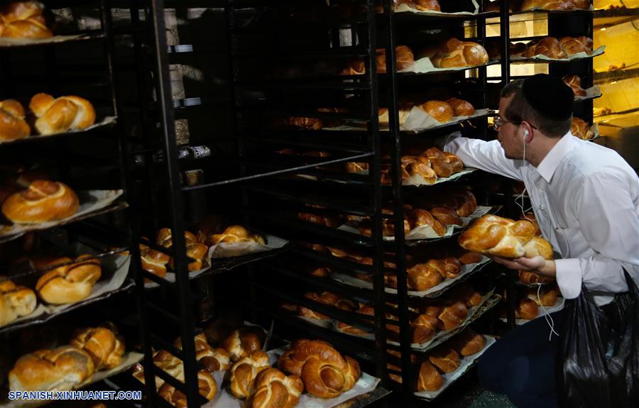 MEDIO ORIENTE-JERUSALEN-CHALLAH