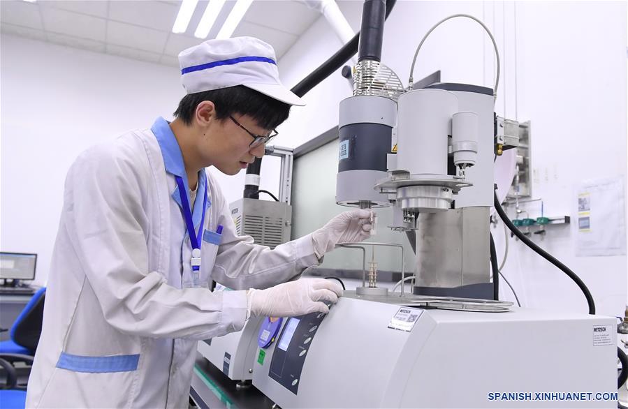 CHINA-FUJIAN-BATERIAS DE LITIO-INDUSTRIA