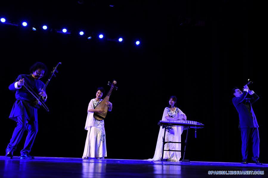 CUBA-HABANA-CHINA-ANIVERSARIOS-GALA
