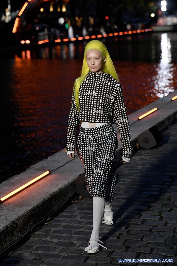 FRANCIA-PARIS-SEMANA DE LA MODA-COURREGES