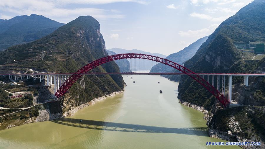 CHINA-HUBEI-RIO YANGTZE-PUENTE-APERTURA