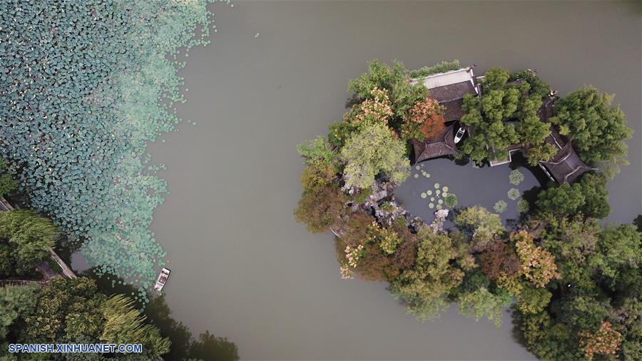 CHINA-ANHUI-PAISAJE-OTOÑO