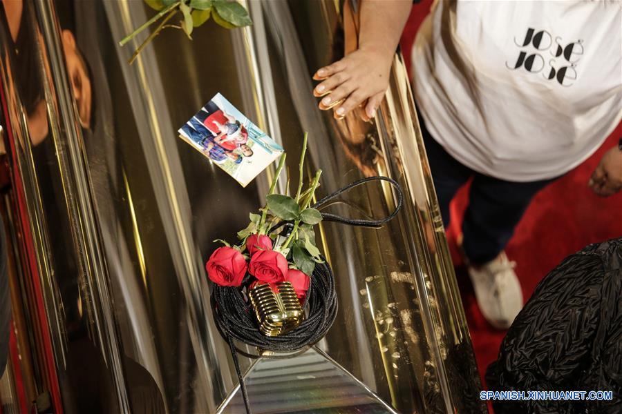 MEXICO-CIUDAD DE MEXICO-JOSE JOSE-HOMENAJE