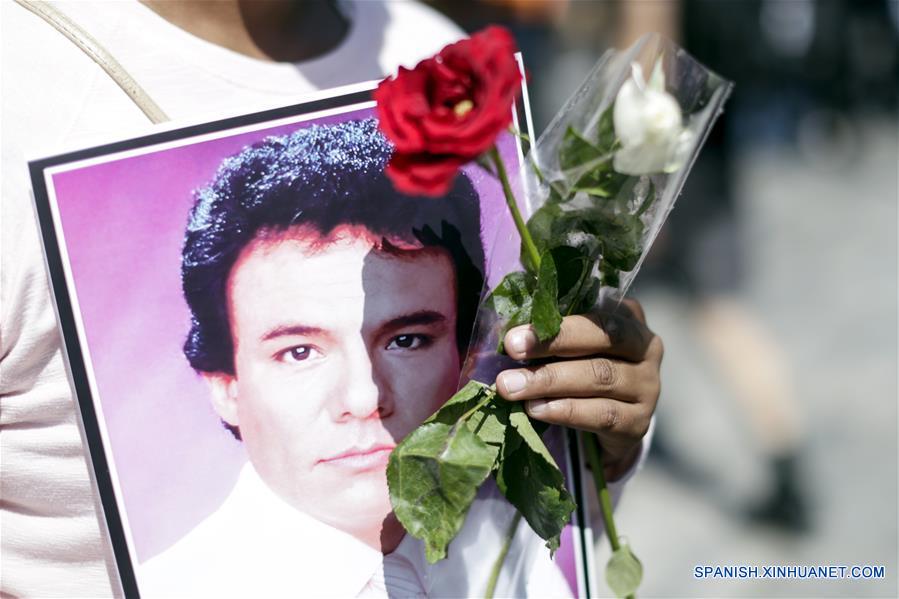 MEXICO-CIUDAD DE MEXICO-JOSE JOSE-HOMENAJE