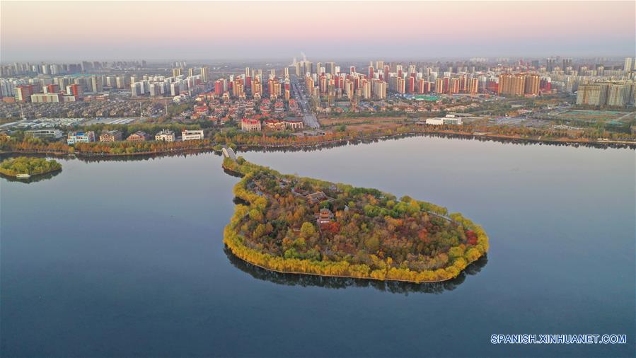 CHINA-HEBEI-TANGSHAN-PARQUE NANHU-PAISAJE DE INVIERNO
