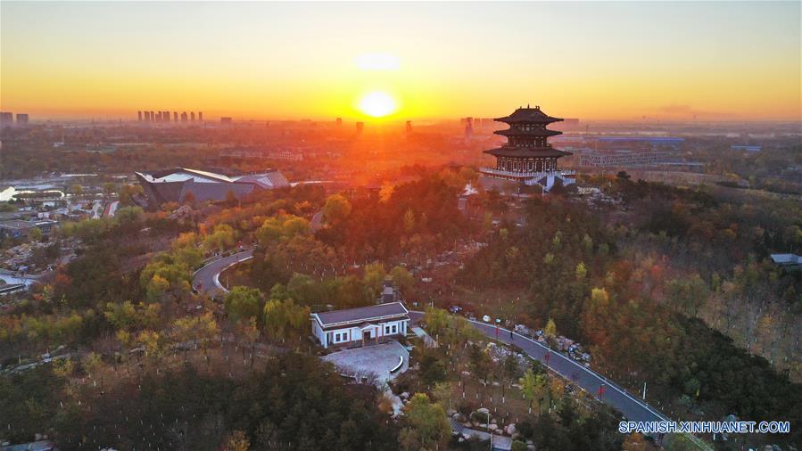 CHINA-HEBEI-TANGSHAN-PARQUE NANHU-PAISAJE DE INVIERNO