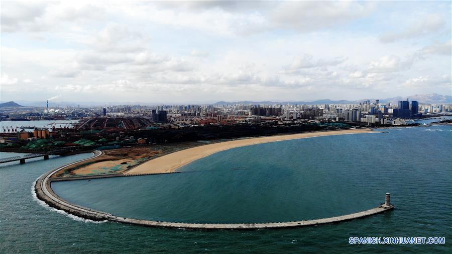 CHINA-SHANDONG-PUERTO DE RIZHAO-VISTA AEREA