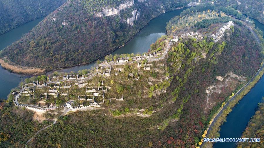 CHINA-HUBEI-NANZHANG-ALDEAS ANTIGUAS-RUINAS-SERIE