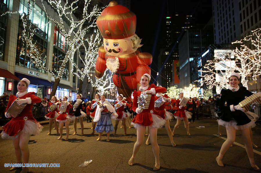 EEUU-CHICAGO-FESTIVAL DE LUCES-DESFILE