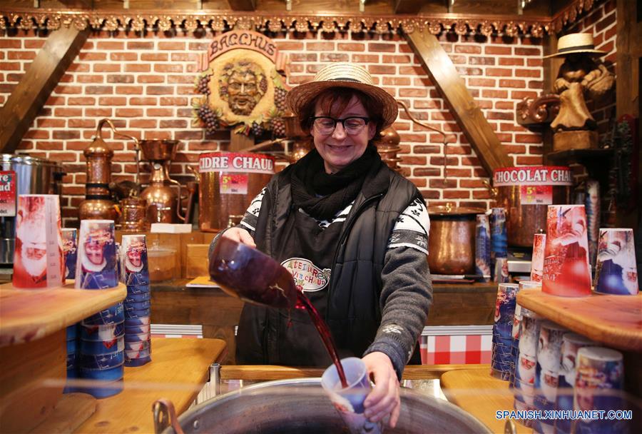 FRANCIA-PARIS-MERCADO DE NAVIDAD