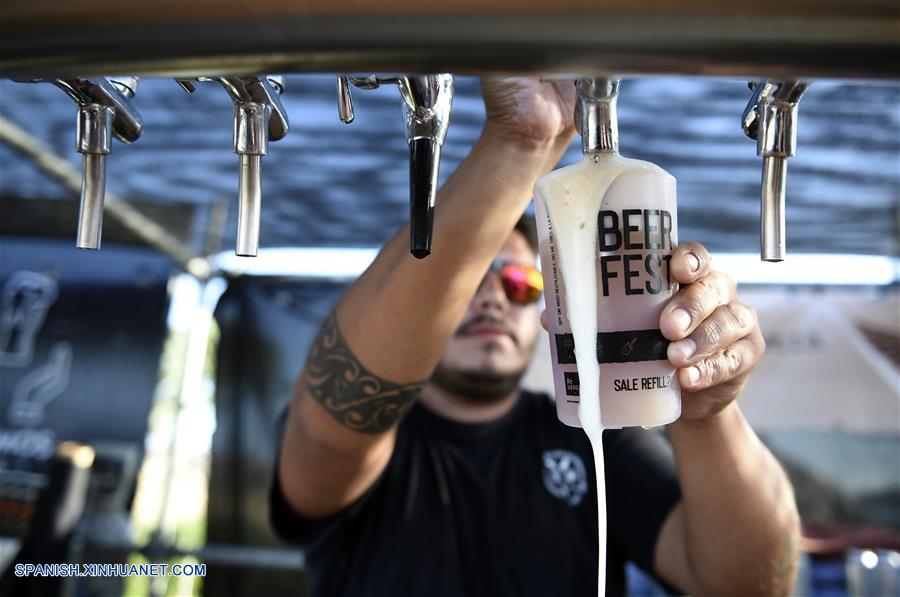 URUGUAY-MONTEVIDEO-FESTIVAL-CERVEZA