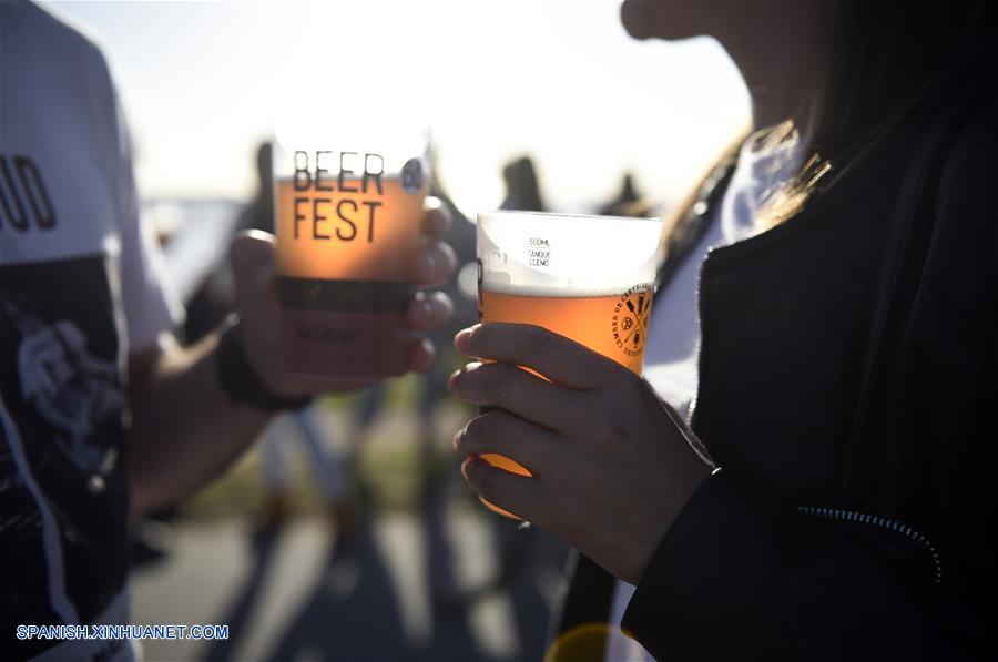 URUGUAY-MONTEVIDEO-FESTIVAL-CERVEZA