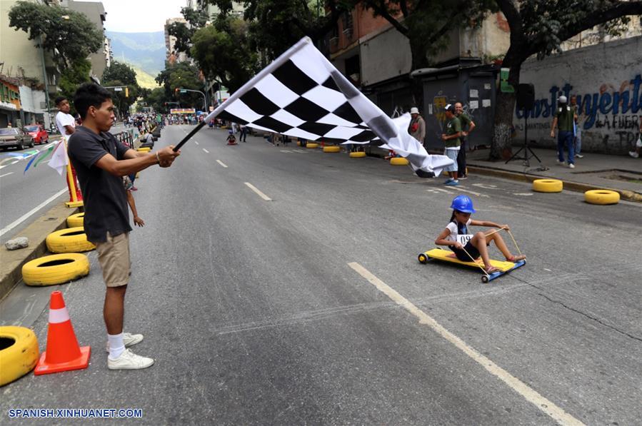 VENEZUELA-CARACAS-CARRERA INFANTIL