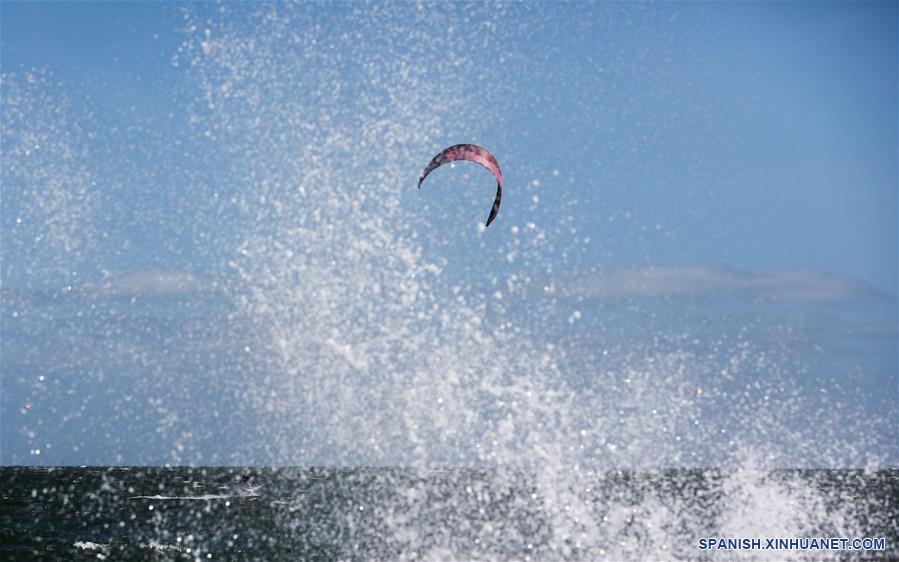 AUSTRALIA-MELBOURNE-KITESURF