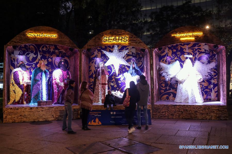 MEXICO-CIUDAD DE MEXICO-NACIMIENTOS Y PI&Ntilde;ATAS