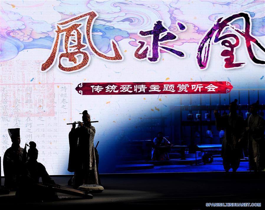 CHINA-HENAN-ZHENGZHOU-MUSICA ANTIGUA-CONCIERTO