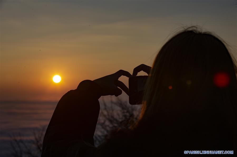 CHINA-JIANGXI-SHANGRAO-AÑO NUEVO-AMANECER