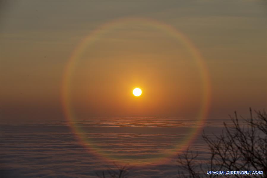 CHINA-JIANGXI-SHANGRAO-AÑO NUEVO-AMANECER