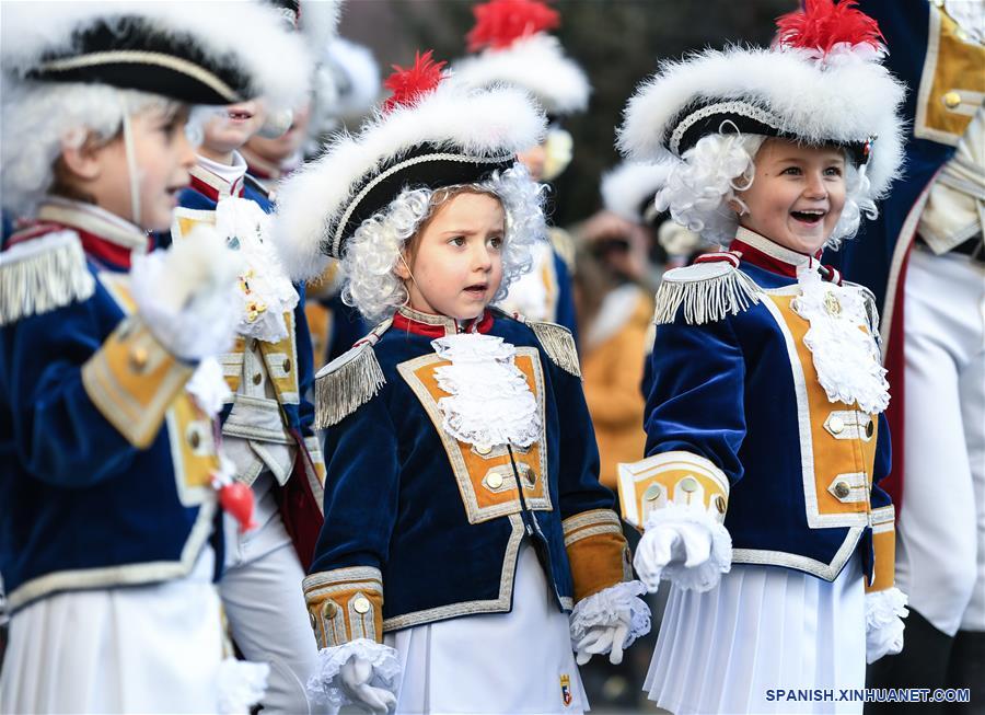 ALEMANIA-MAGUNCIA-AÑO NUEVO-DESFILE