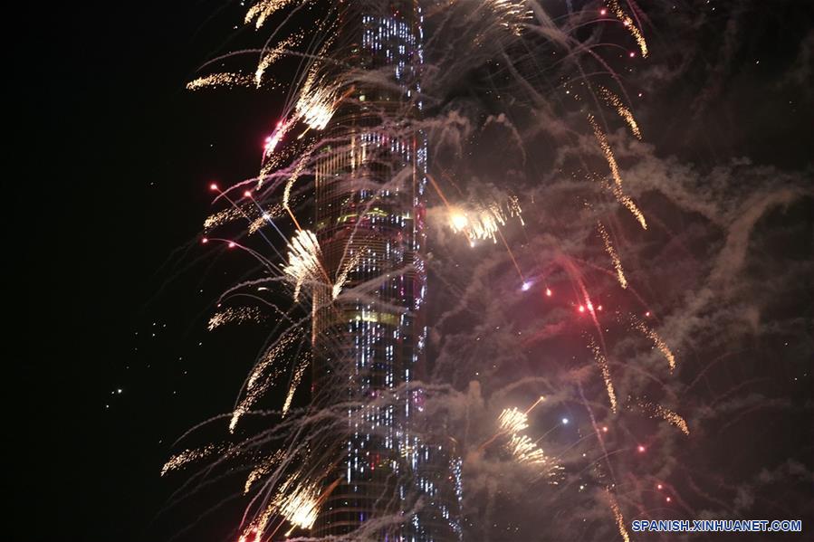 EAU-DUBAI-BURJ KHALIFA-CELEBRACION DE AÑO NUEVO