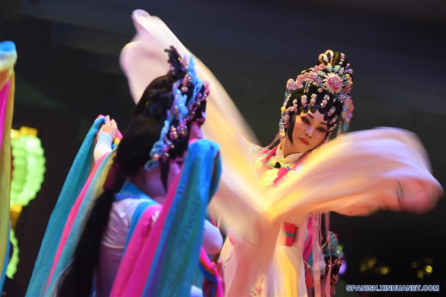 SINGAPUR-SINGAPUR-A&Ntilde;O NUEVO CHINO-CELEBRACION