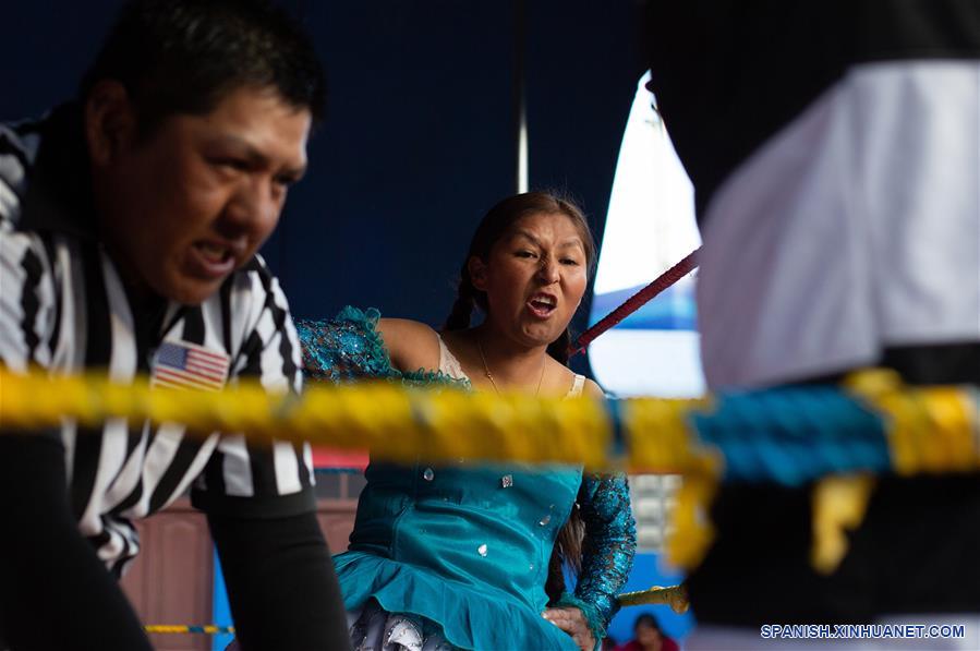 BOLIVIA-EL ALTO-INDIGENAS-LUCHA LIBRE