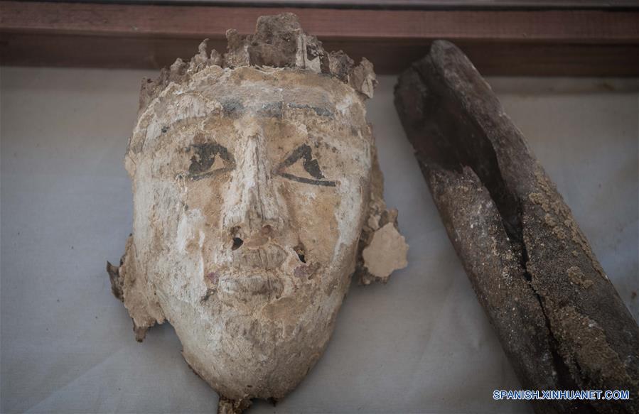 EGIPTO-MENIA-DESCUBRIMIENTO ARQUEOLOGICO