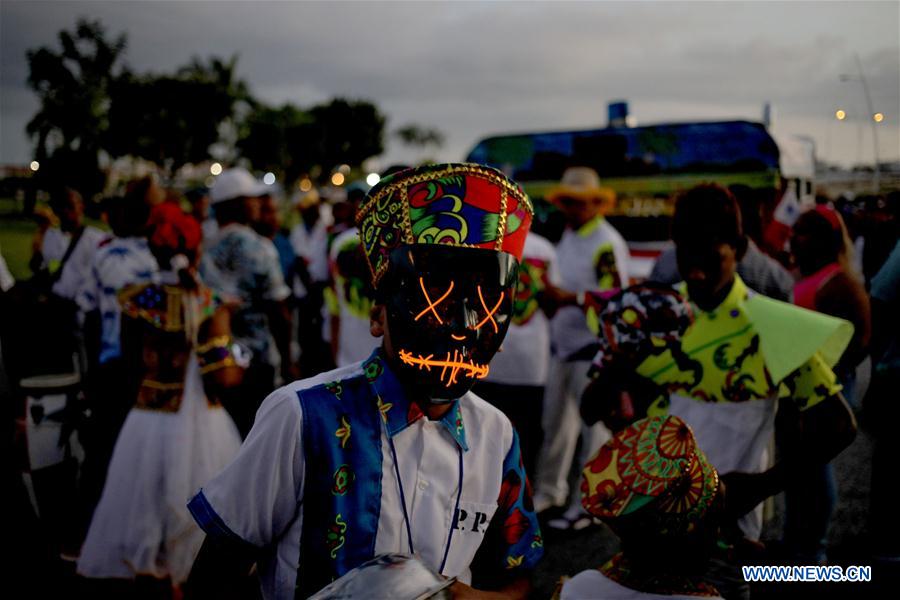 PANAMA-CIUDAD DE PANAMA-CARNAVAL-DESFILE