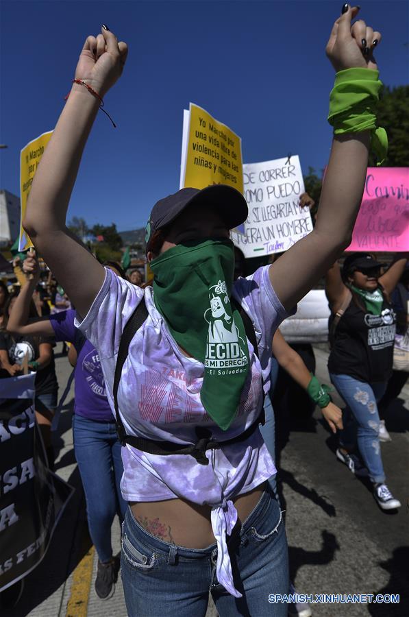 EL SALVADOR-SAN SALVADOR-DIA INTERNACIONAL DE LA MUJER-MANIFESTACION
