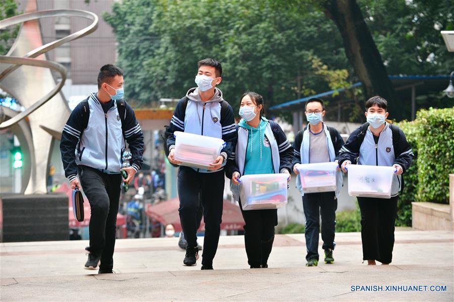 CHINA-GUANGXI-NANNING-ESTUDIANTES DE SECUNDARIA-REGRESO A LA ESCUELA