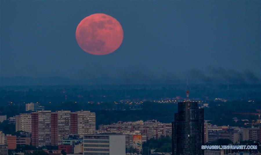 CROACIA-ZAGREB-LUNA LLENA