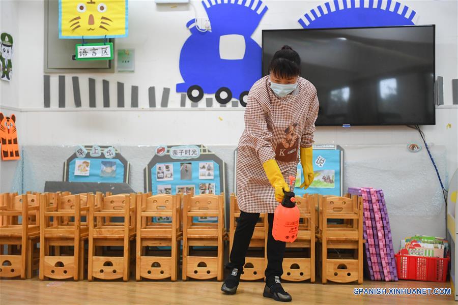 CHINA-HUNAN-CHANGSHA-JARDIN DE NI&Ntilde;OS