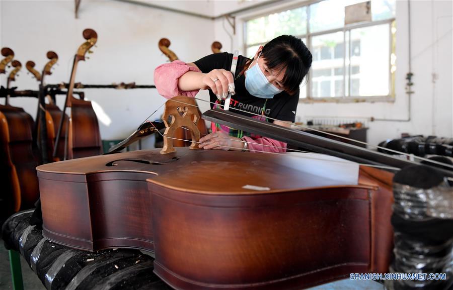 Hebei: Industria de instrumentos musicales, una iniciativa de reducción de pobreza en Wuqiang Spanish.xinhuanet.com