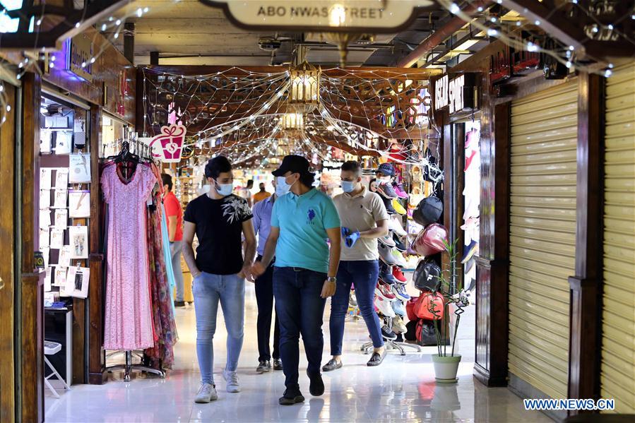 IRAK-BAGDAD-COVID-19-CENTRO COMERCIAL-REAPERTURA
