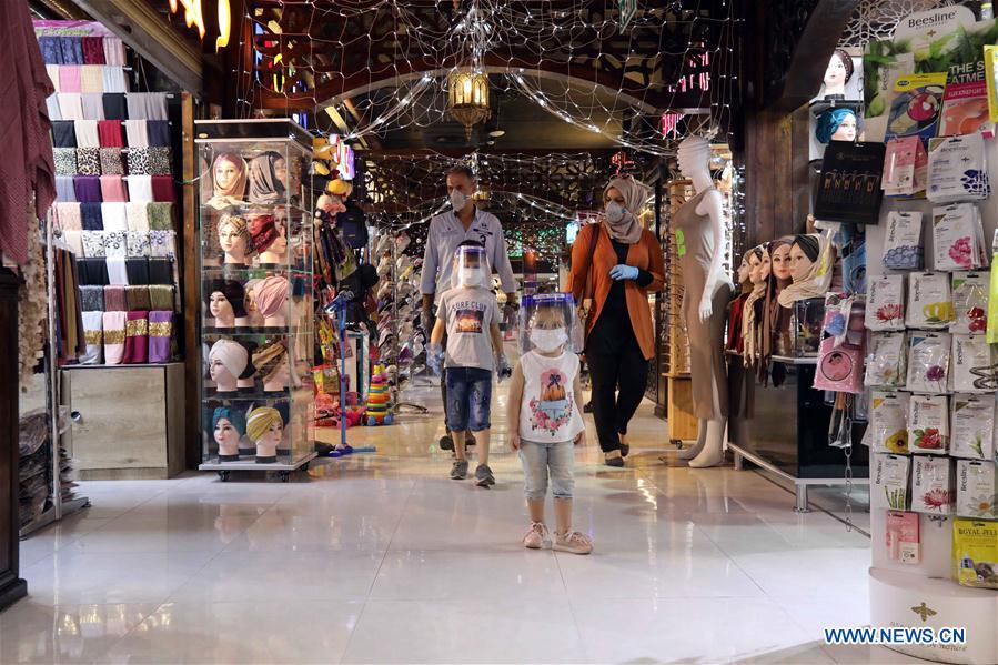 IRAK-BAGDAD-COVID-19-CENTRO COMERCIAL-REAPERTURA
