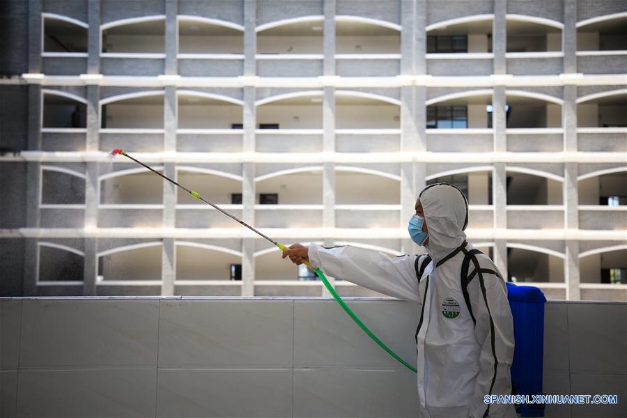 CHINA-GUIZHOU-YUQING-ESCUELA-REAPERTURA-PREPARACION