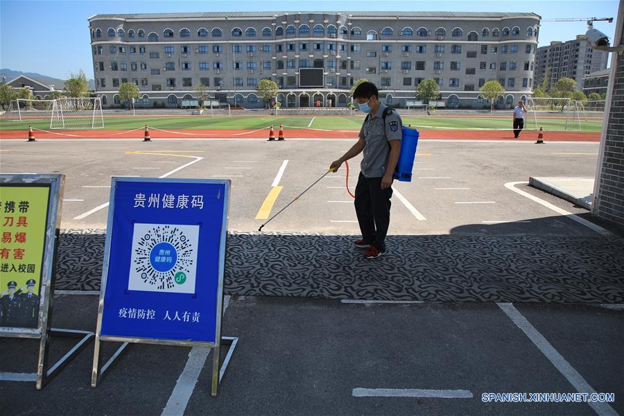 CHINA-GUIZHOU-YUQING-ESCUELA-REAPERTURA-PREPARACION