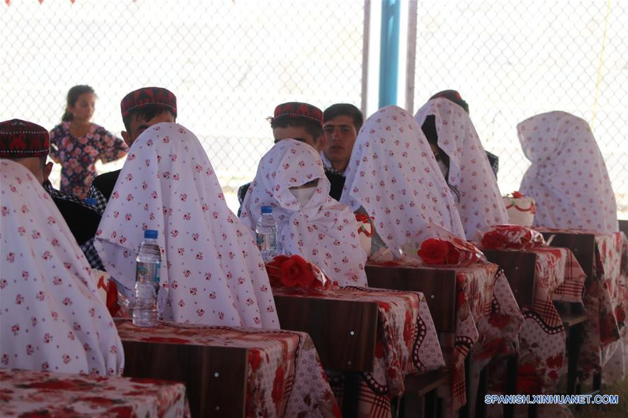 AFGANISTAN-JAWZJAN-BODA GRUPAL