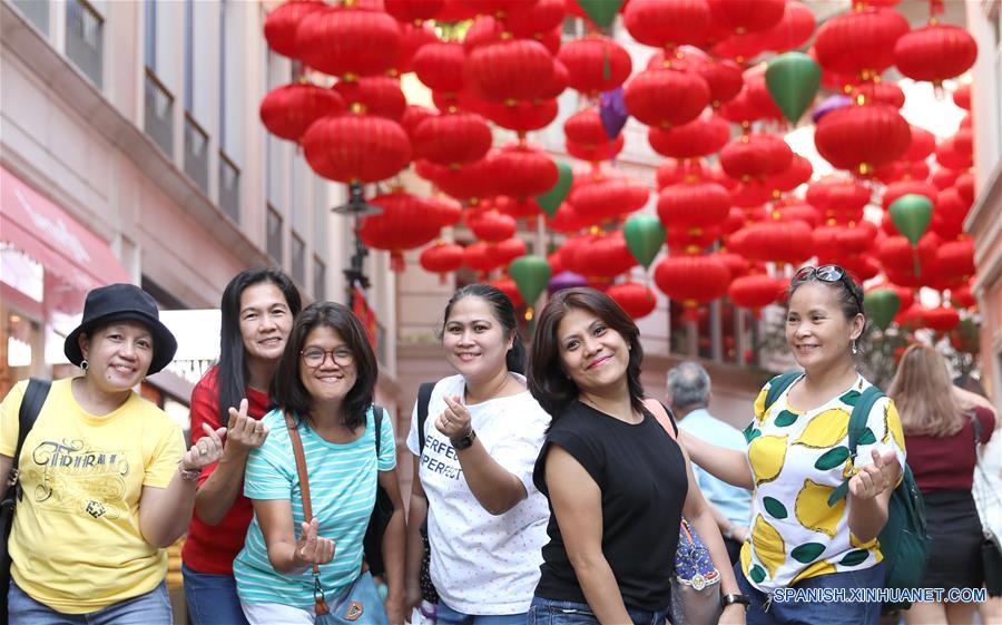 CHINA-HONG KONG-VACACIONES-FAROLES