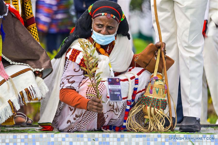 ETIOPIA-ADIS ABEBA-FESTIVAL IRREECHA-GRUPO ETNICO OROMO