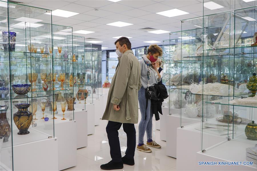 RUSIA-MOSCU-ARTE POPULAR Y ARTESANIA-EXPOSICION