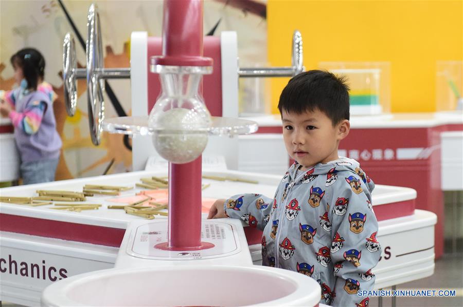 CHINA-ANHUI-HEFEI-MUSEO DE CIENCIA Y TECNOLOGIA